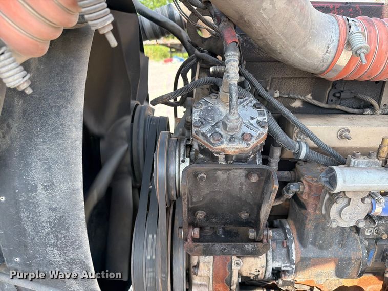 image for item FI0268 1999 Kenworth W900 semi truck
