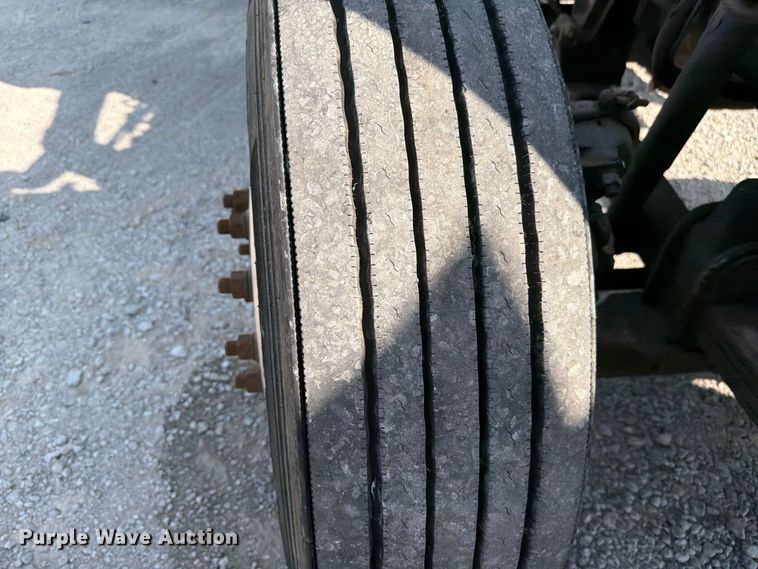 image for item FI0268 1999 Kenworth W900 semi truck