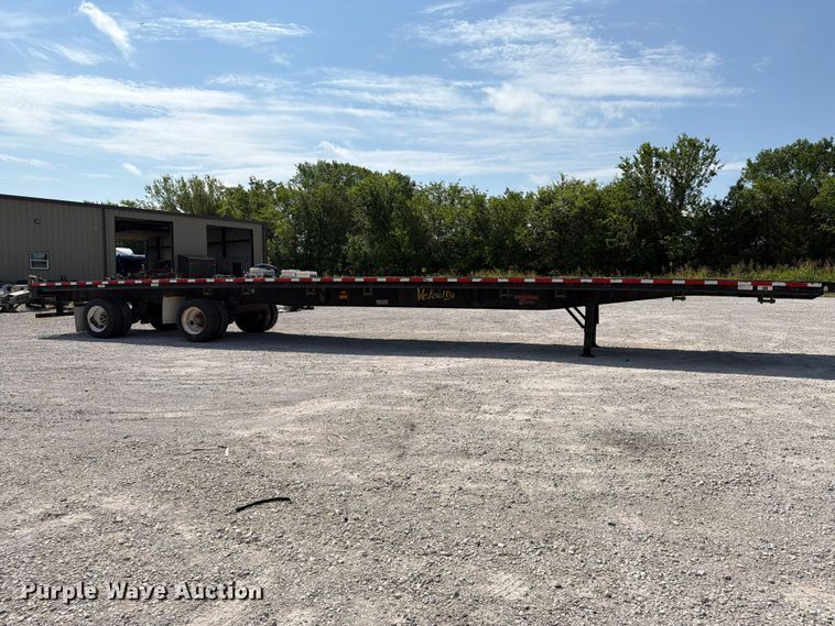 image for item FI0269 2014 Fontaine HCVSF22RSA flatbed trailer
