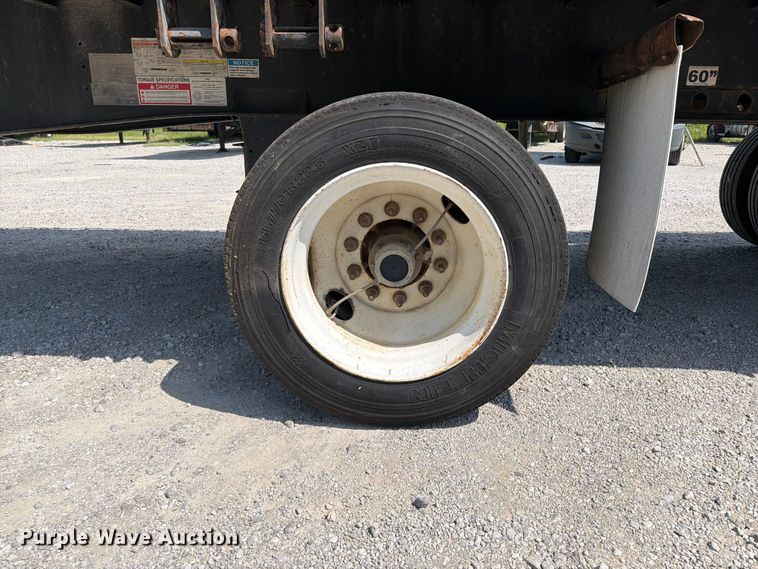 image for item FI0269 2014 Fontaine HCVSF22RSA flatbed trailer