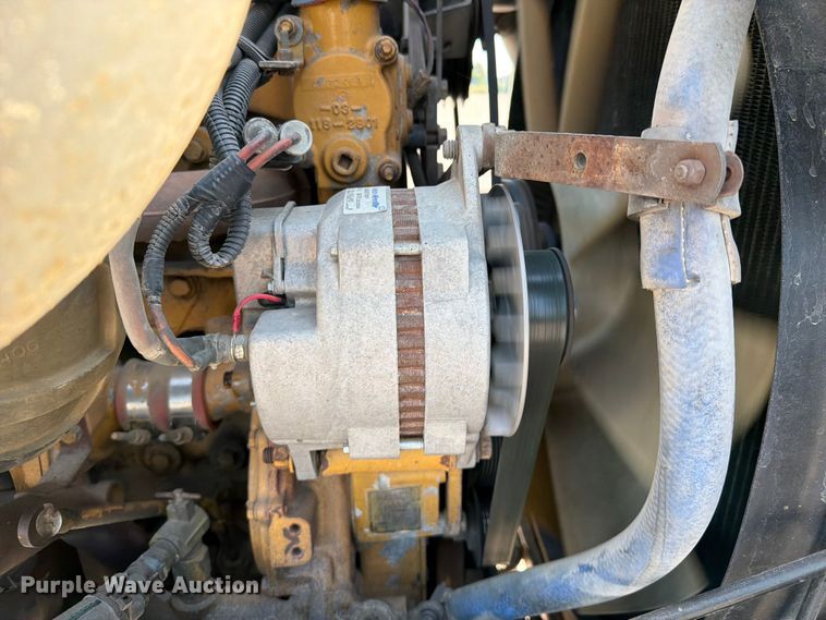 image for item FI0271 2002 Kenworth T800 semi truck