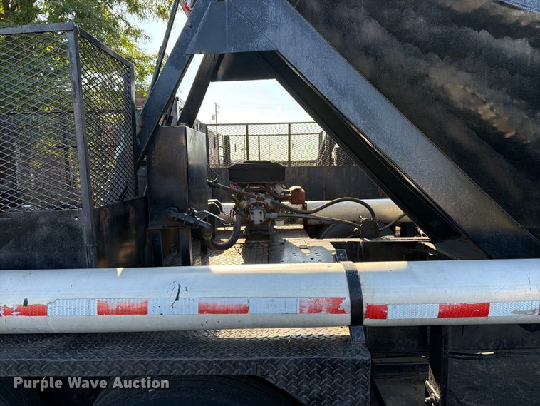 image for item FK3153 1971 Fruehauf pneumatic dry bulk trailer