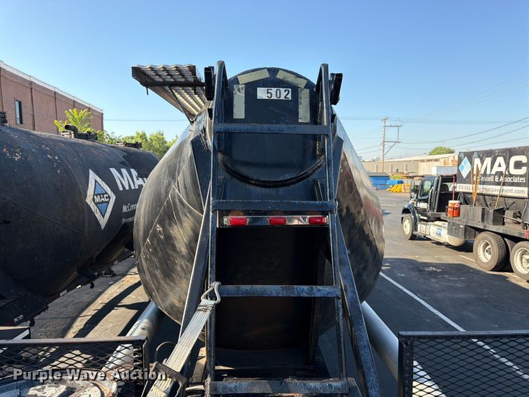 image for item FK3153 1971 Fruehauf pneumatic dry bulk trailer