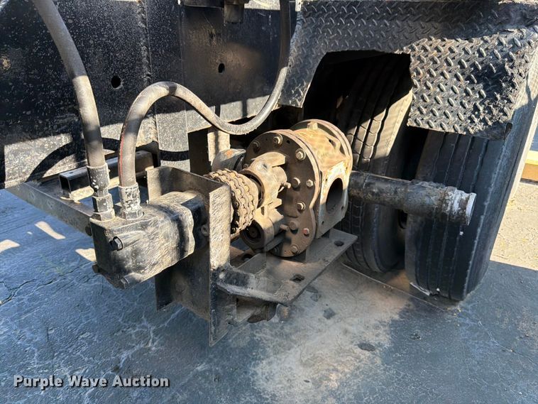 image for item FK3153 1971 Fruehauf pneumatic dry bulk trailer