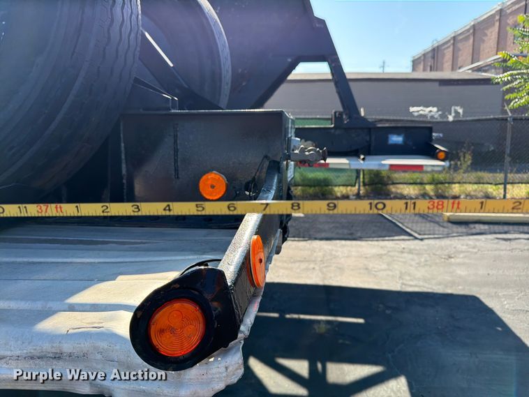 image for item FK3153 1971 Fruehauf pneumatic dry bulk trailer