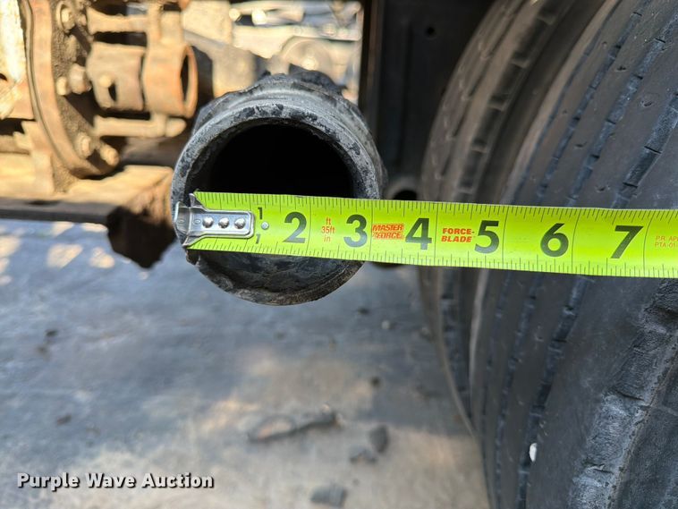 image for item FK3153 1971 Fruehauf pneumatic dry bulk trailer