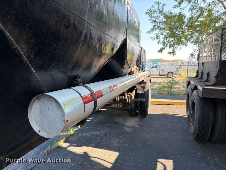 image for item FK3153 1971 Fruehauf pneumatic dry bulk trailer