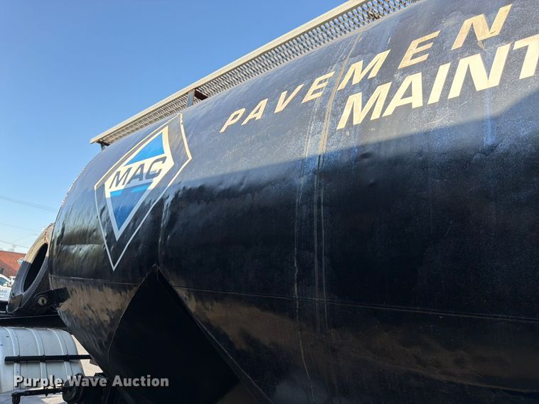 image for item FK3153 1971 Fruehauf pneumatic dry bulk trailer