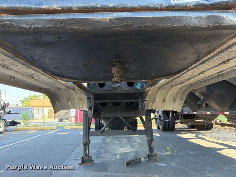 image for item FK3153 1971 Fruehauf pneumatic dry bulk trailer