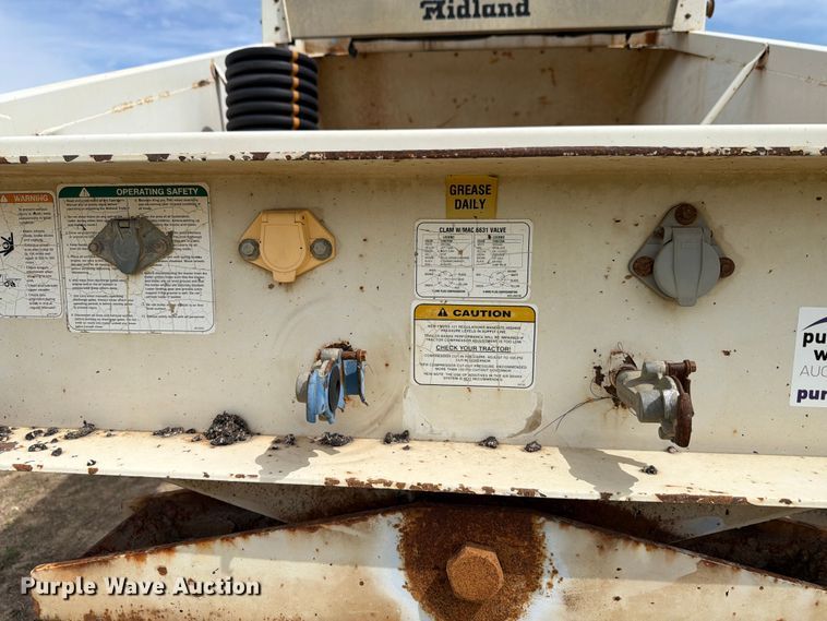 image for item FK4012 1999 Midland MG42CLAM bottom dump trailer