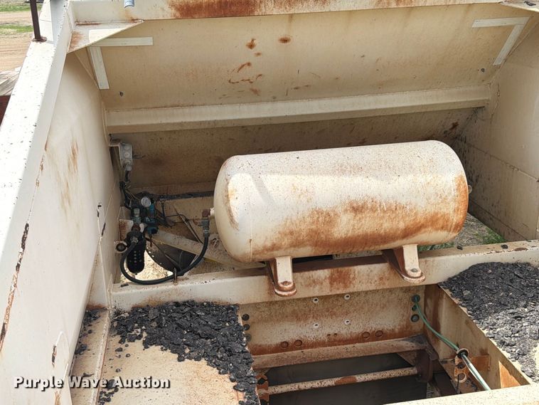 image for item FK4012 1999 Midland MG42CLAM bottom dump trailer