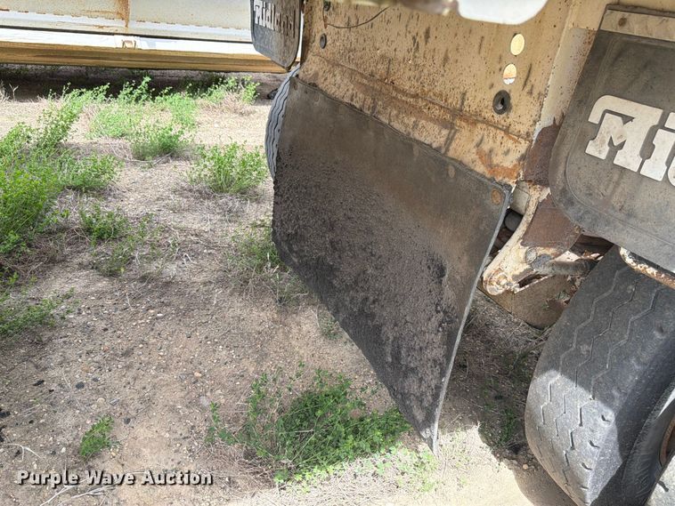 image for item FK4012 1999 Midland MG42CLAM bottom dump trailer