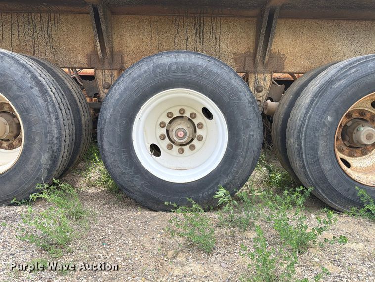 image for item FK4012 1999 Midland MG42CLAM bottom dump trailer