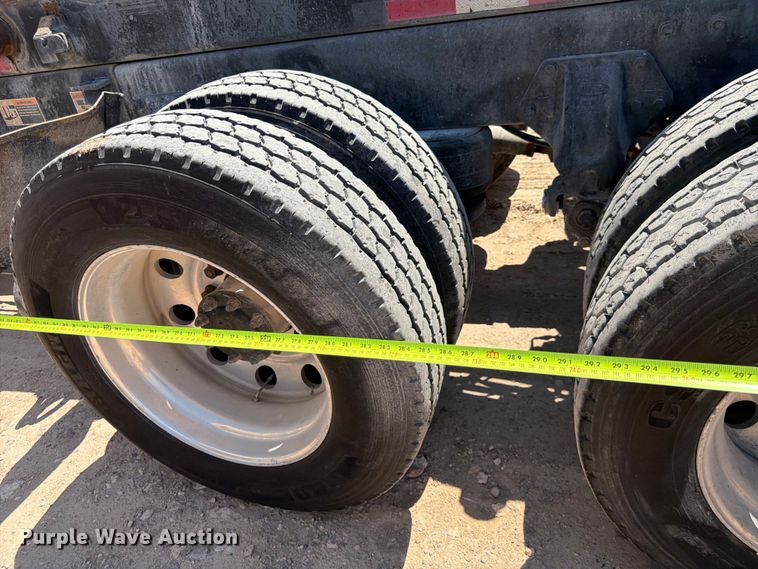 image for item FK4518 1998 Peterbilt 379 roll-off container truck