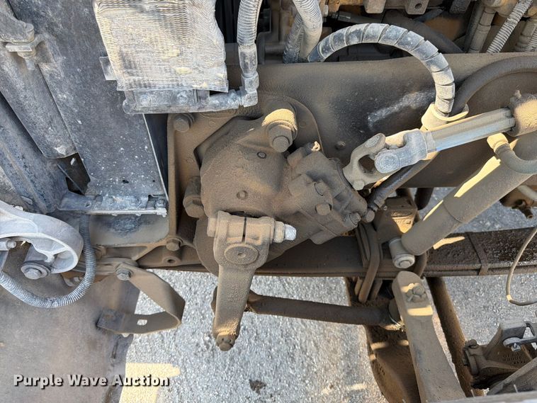 image for item FK4518 1998 Peterbilt 379 roll-off container truck