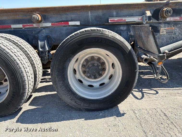 image for item FK4518 1998 Peterbilt 379 roll-off container truck