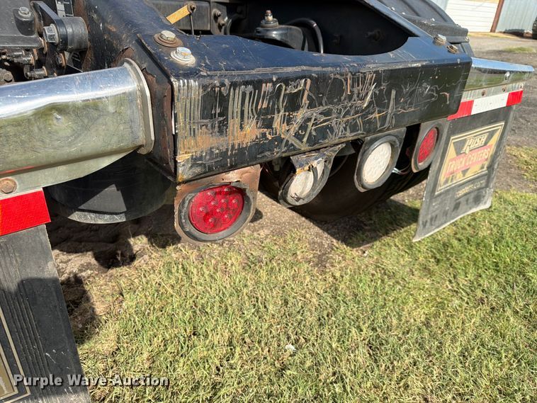 image for item FN2515 2012 Peterbilt 389 semi truck
