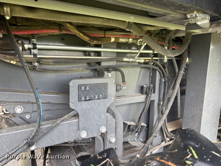 image for item NA9458 2019 Gleaner S97 Super Series combine