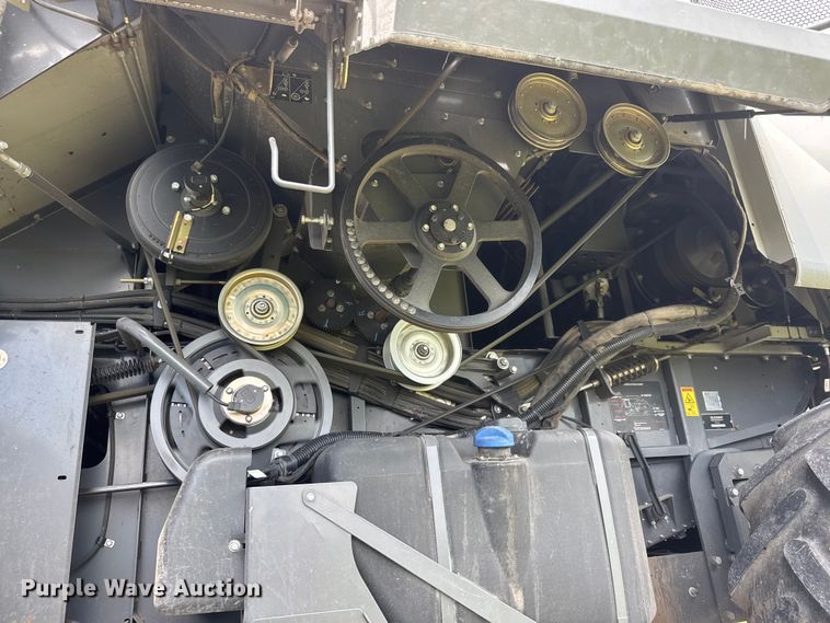 image for item NA9458 2019 Gleaner S97 Super Series combine