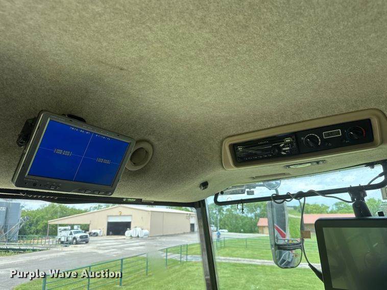 image for item NA9458 2019 Gleaner S97 Super Series combine