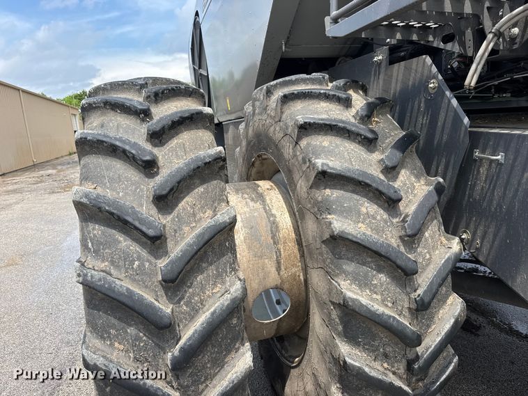 image for item NA9458 2019 Gleaner S97 Super Series combine