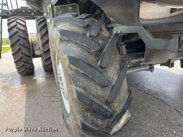 image for item NA9458 2019 Gleaner S97 Super Series combine