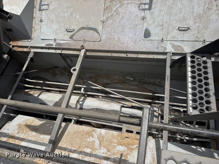 image for item NA9458 2019 Gleaner S97 Super Series combine