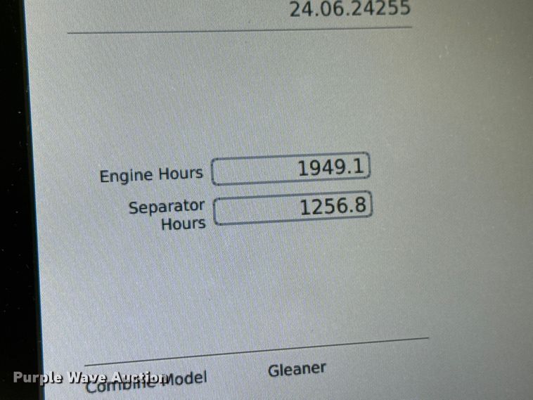 image for item NA9458 2019 Gleaner S97 Super Series combine