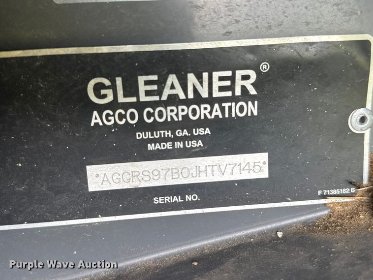 image for item NA9458 2019 Gleaner S97 Super Series combine