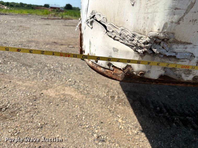 image for item NA9514 1972 Trailmobile A46A4CAW dry van trailer