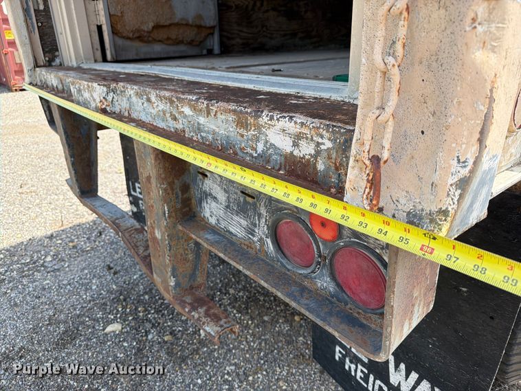 image for item NA9514 1972 Trailmobile A46A4CAW dry van trailer