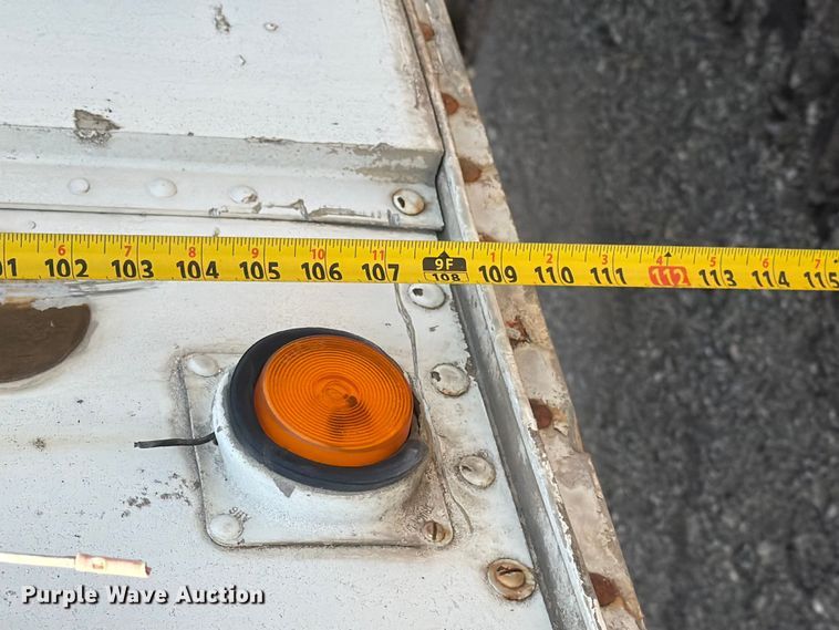 image for item NA9514 1972 Trailmobile A46A4CAW dry van trailer