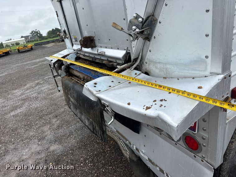 image for item NJ9171 2010 Wilson DWBT-650 live bottom trailer