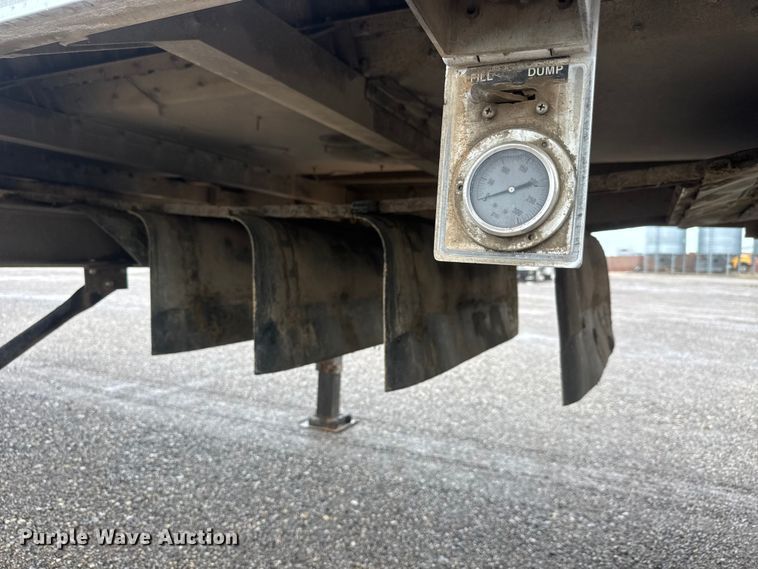 image for item NJ9171 2010 Wilson DWBT-650 live bottom trailer