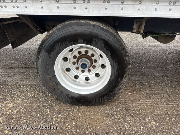 image for item NJ9171 2010 Wilson DWBT-650 live bottom trailer