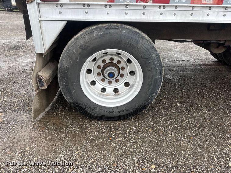 image for item NJ9171 2010 Wilson DWBT-650 live bottom trailer