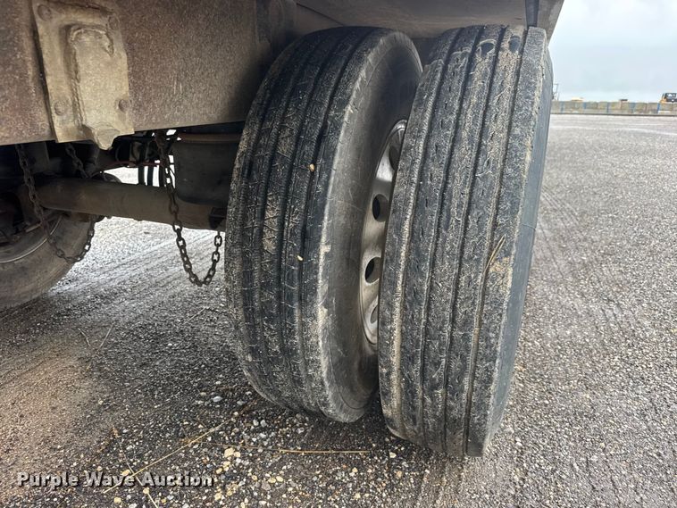 image for item NJ9171 2010 Wilson DWBT-650 live bottom trailer