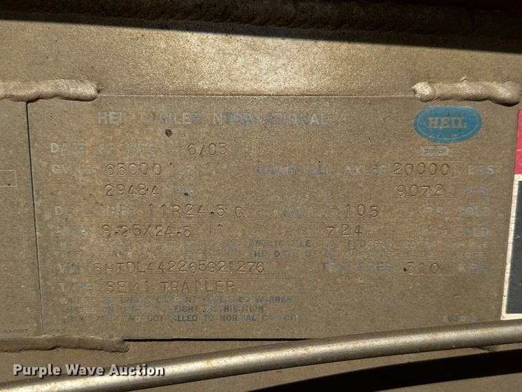 image for item NJ9175 2006 Heil tank trailer