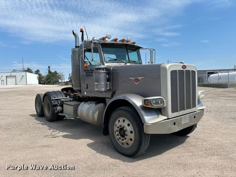 image for item NM9804 2008 Peterbilt 388 semi truck