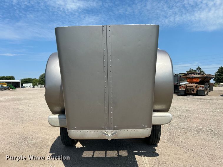 image for item NM9804 2008 Peterbilt 388 semi truck