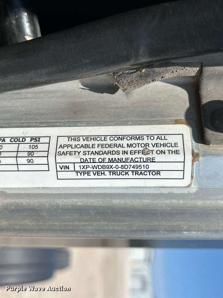 image for item NM9804 2008 Peterbilt 388 semi truck