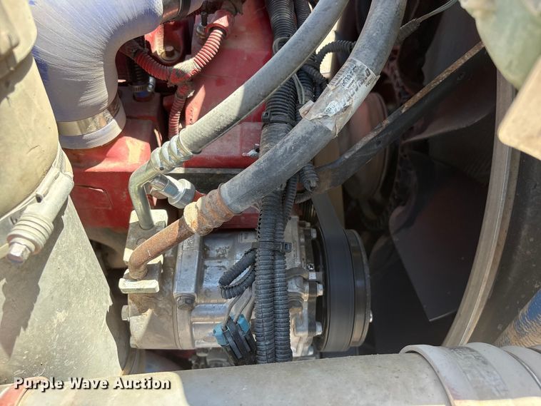 image for item NM9813 2011 Peterbilt 388 Truck tractor