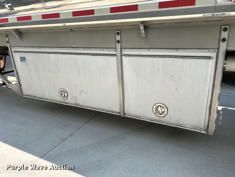 image for item NM9827 1996 Walker 3A tank trailer