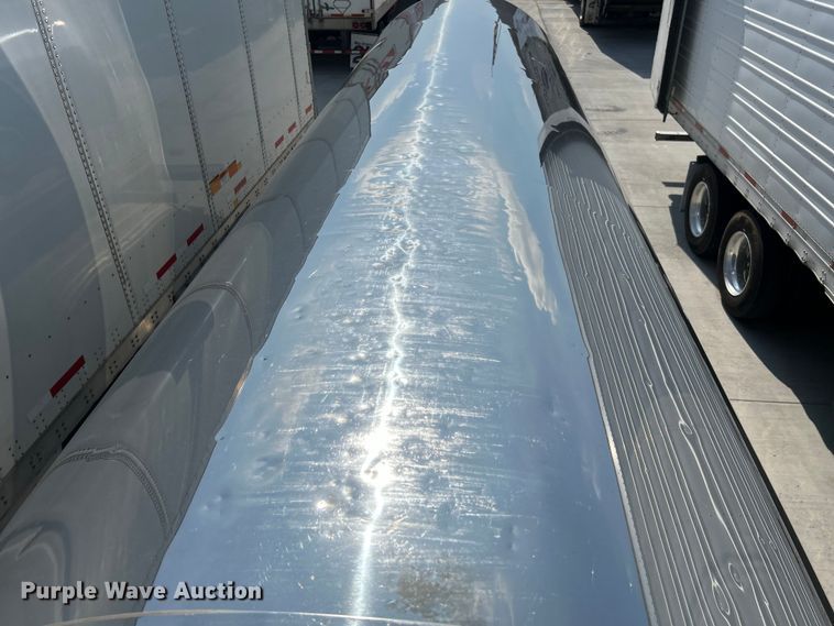 image for item NM9827 1996 Walker 3A tank trailer