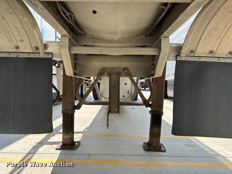 image for item NM9827 1996 Walker 3A tank trailer