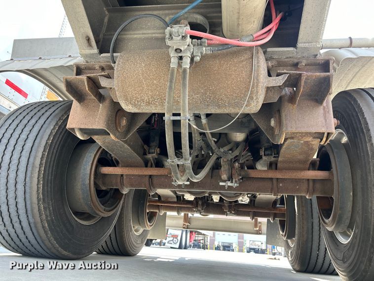 image for item NM9827 1996 Walker 3A tank trailer