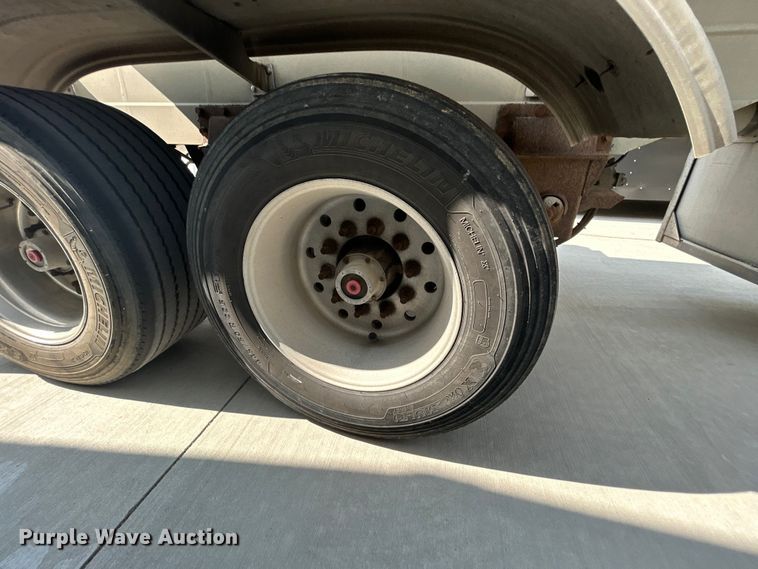 image for item NM9827 1996 Walker 3A tank trailer