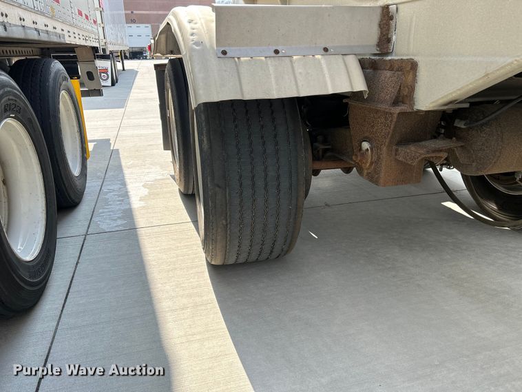 image for item NM9827 1996 Walker 3A tank trailer