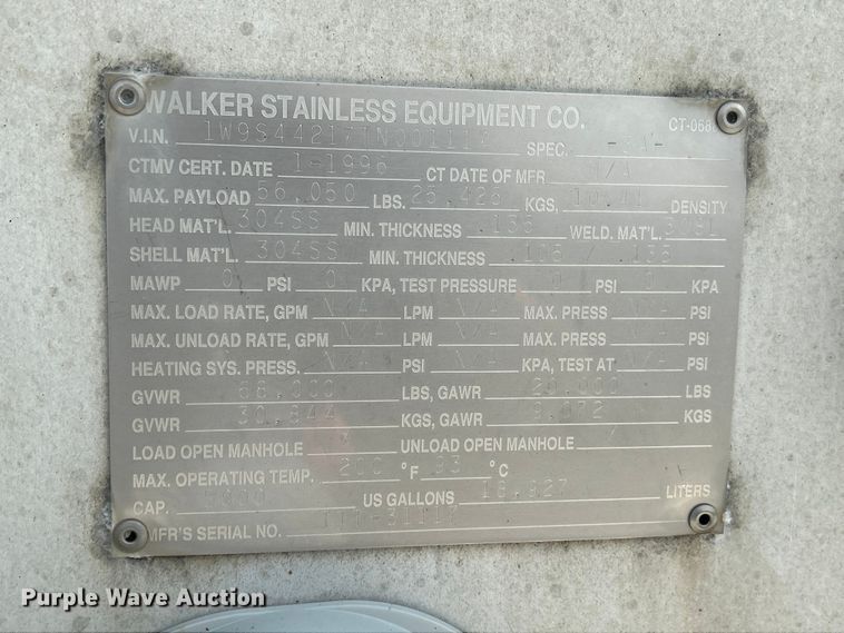 image for item NM9827 1996 Walker 3A tank trailer
