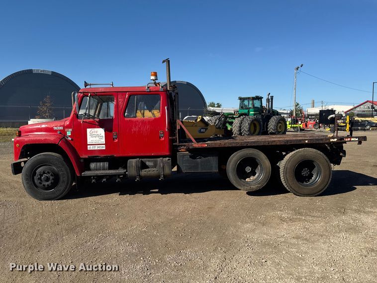 image for item OE9570 1988 International 1954 Crew Cab flatbed truck